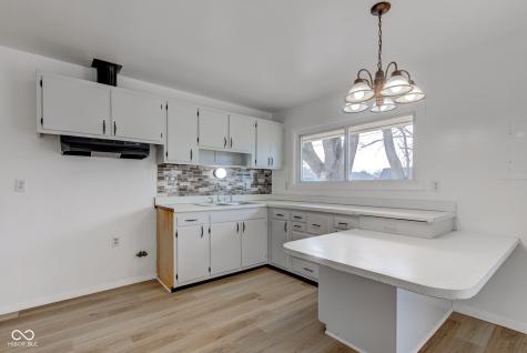 2832 S Oakland Avenue Indianapolis IN 46203