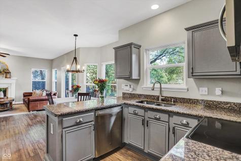 10922 Echo Trail Indianapolis IN 46236