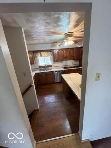 6270 S 800 E Zionsville IN 46077