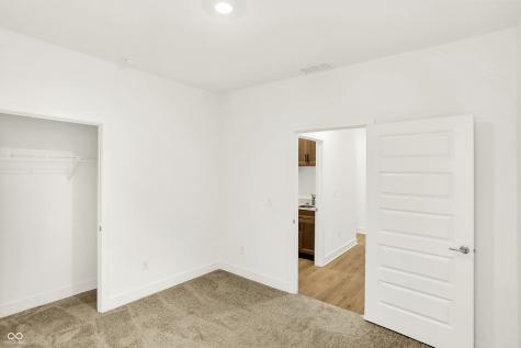 5076 Foxley Park Lane Avon IN 46123