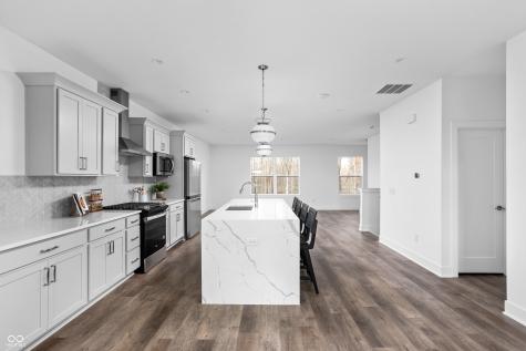 435 Flora Place Carmel IN 46290