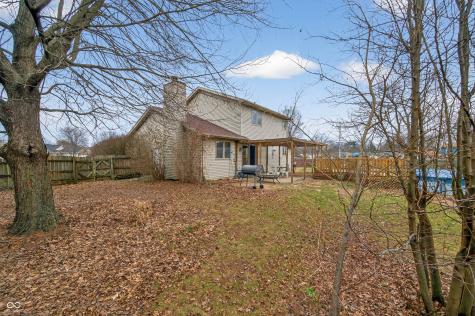 2865 Foxridge Circle Columbus IN 47203