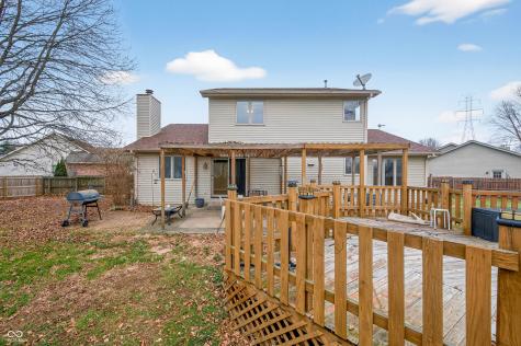 2865 Foxridge Circle Columbus IN 47203