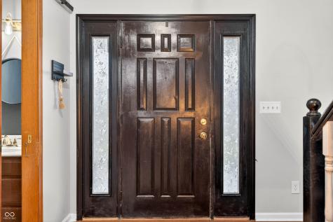 2865 Foxridge Circle Columbus IN 47203