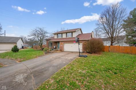 2865 Foxridge Circle Columbus IN 47203