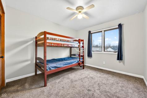 2865 Foxridge Circle Columbus IN 47203