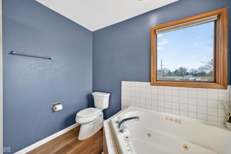 2865 Foxridge Circle Columbus IN 47203