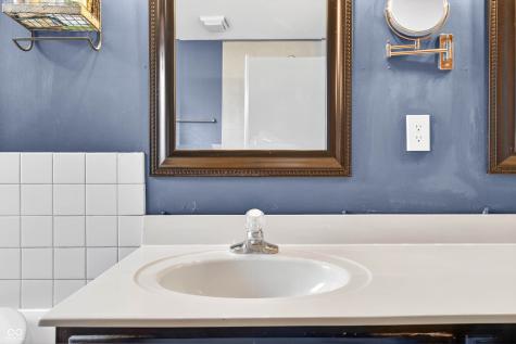 2865 Foxridge Circle Columbus IN 47203