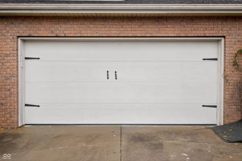 2865 Foxridge Circle Columbus IN 47203