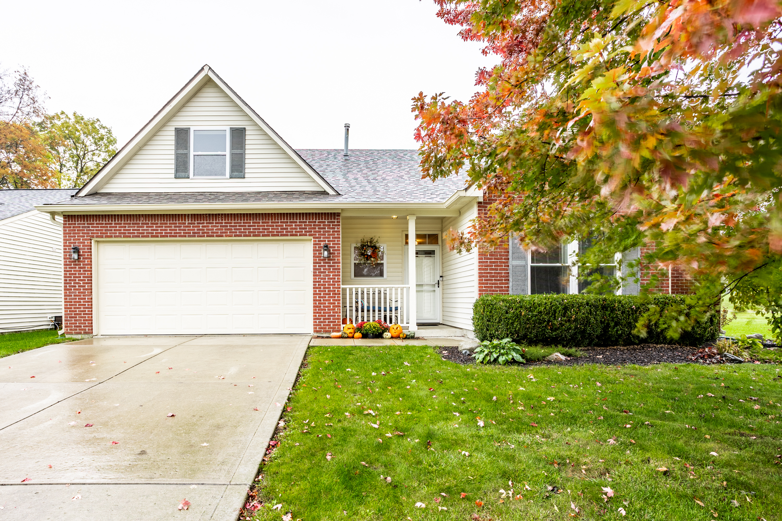 5221 Birmingham Drive Indianapolis IN 46235