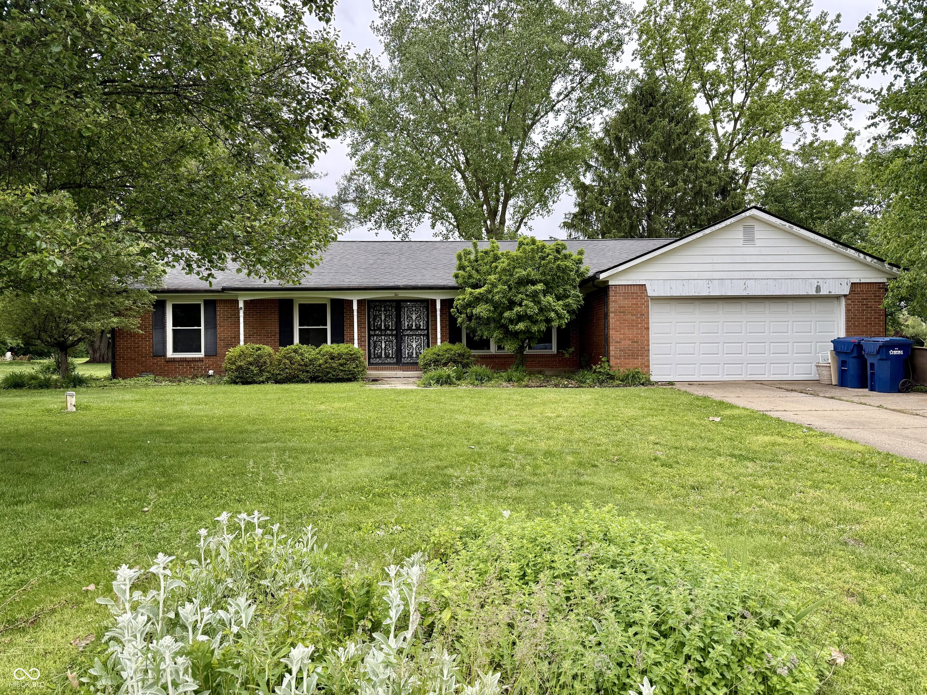 2 Holmes Court Greenfield IN 46140