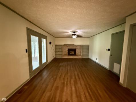 2 Holmes Court Greenfield IN 46140