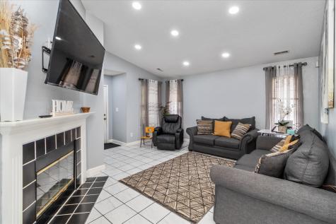 8910 Lighthorse Drive Indianapolis IN 46231