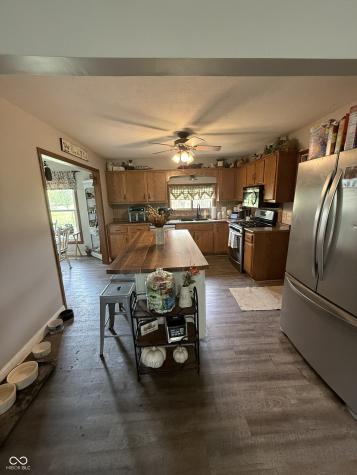 668 N 300 W Greenfield IN 46140