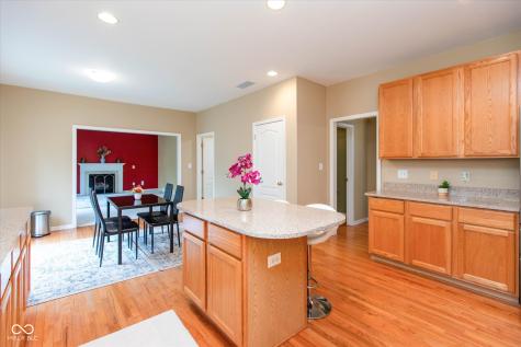 13888 Dearborn Circle Fishers IN 46038