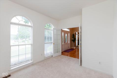 13888 Dearborn Circle Fishers IN 46038