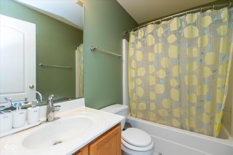 13888 Dearborn Circle Fishers IN 46038