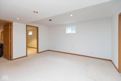 13888 Dearborn Circle Fishers IN 46038