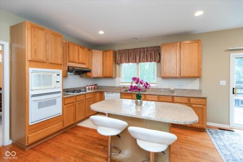 13888 Dearborn Circle Fishers IN 46038