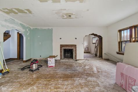 24 N Pasadena Street Indianapolis IN 46219