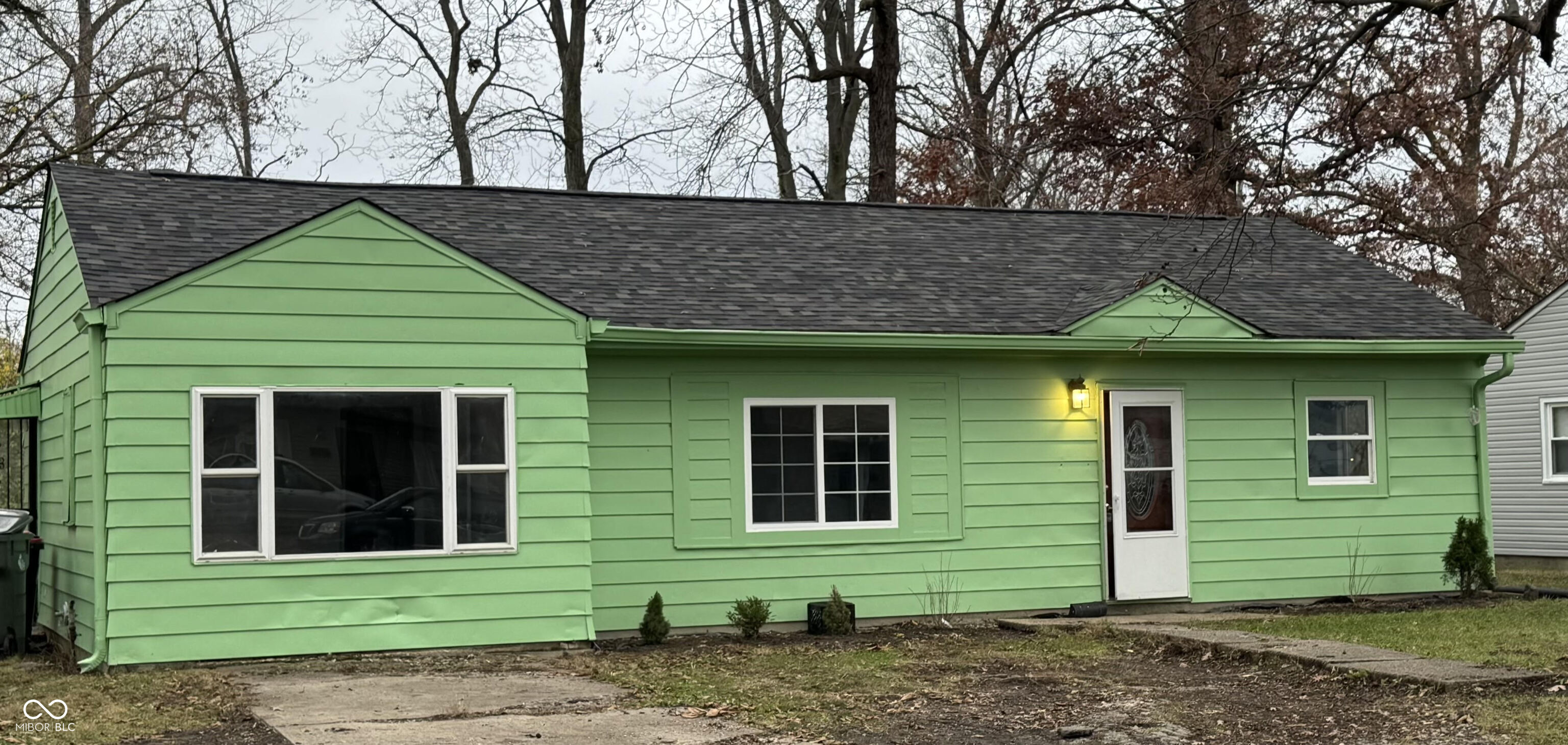 6255 Raleigh Drive Indianapolis IN 46219