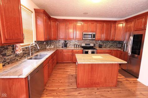 8186 Stonelick Drive Avon IN 46123