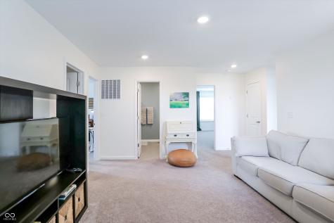1097 Virgo Drive Franklin IN 46131
