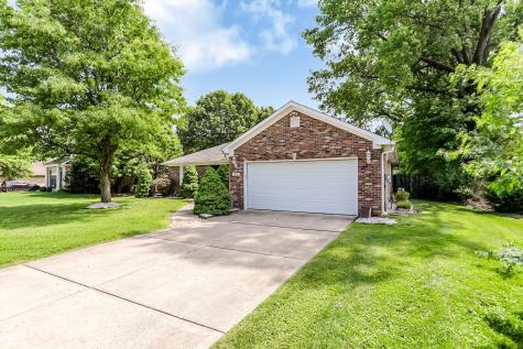 711 N Scott Drive Greenwood IN 46142
