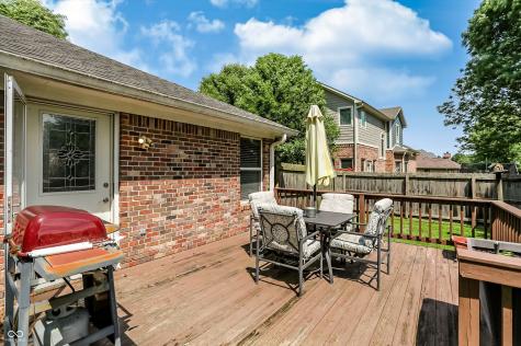 711 N Scott Drive Greenwood IN 46142