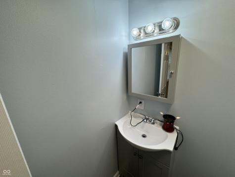 921 Sweetbriar Avenue Whiteland IN 46184
