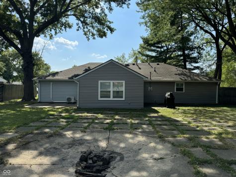 921 Sweetbriar Avenue Whiteland IN 46184