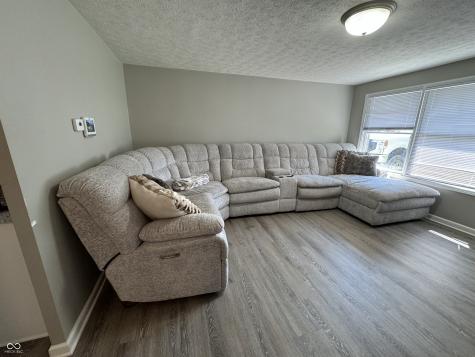 921 Sweetbriar Avenue Whiteland IN 46184