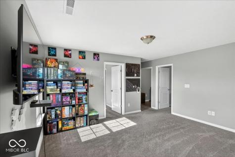 275 Longleaf Lane Greenfield IN 46140