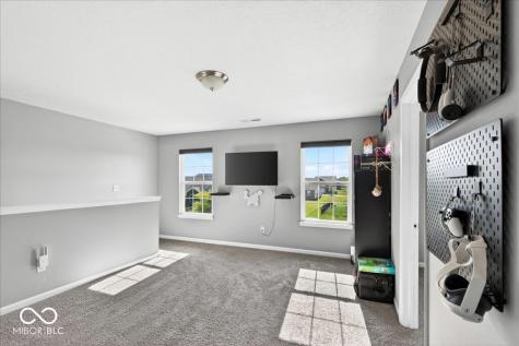 275 Longleaf Lane Greenfield IN 46140
