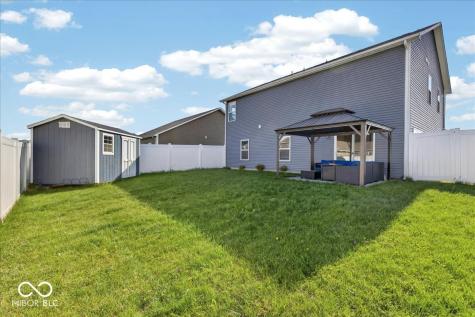 275 Longleaf Lane Greenfield IN 46140