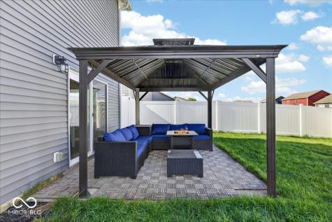 275 Longleaf Lane Greenfield IN 46140