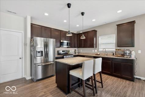 275 Longleaf Lane Greenfield IN 46140