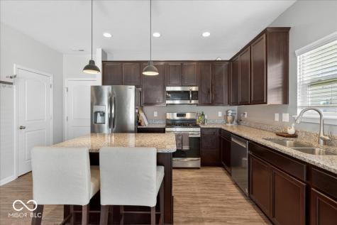 275 Longleaf Lane Greenfield IN 46140