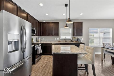 275 Longleaf Lane Greenfield IN 46140
