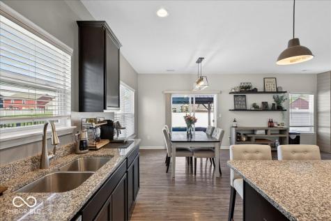 275 Longleaf Lane Greenfield IN 46140