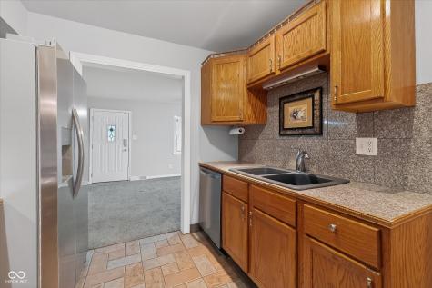 8618 Skyway Drive Indianapolis IN 46219