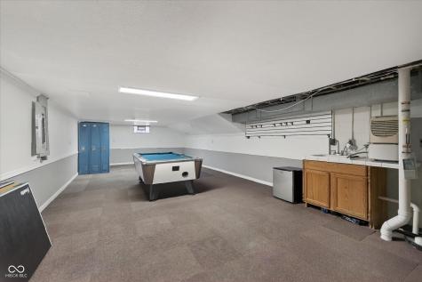 8618 Skyway Drive Indianapolis IN 46219