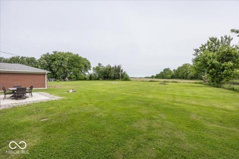 44 W Us Highway 136 Lizton IN 46149