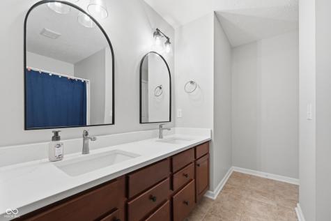 10267 Landis Boulevard Fishers IN 46040