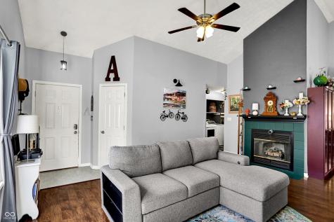 9828 Pine Ridge N Drive Fishers IN 46038