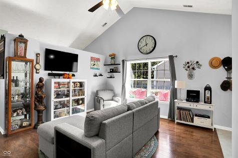 9828 Pine Ridge N Drive Fishers IN 46038