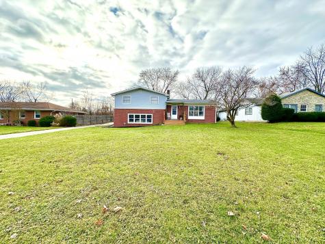 8233 E 11th Street Indianapolis IN 46219