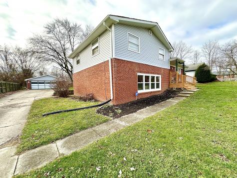 8233 E 11th Street Indianapolis IN 46219