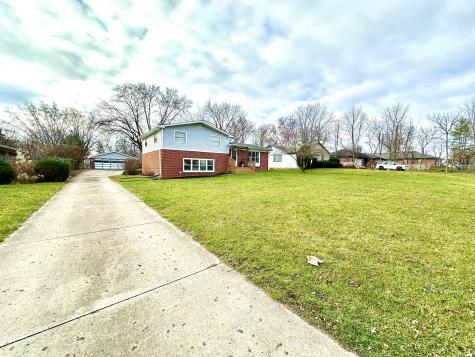 8233 E 11th Street Indianapolis IN 46219