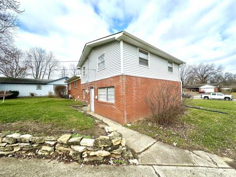 8233 E 11th Street Indianapolis IN 46219